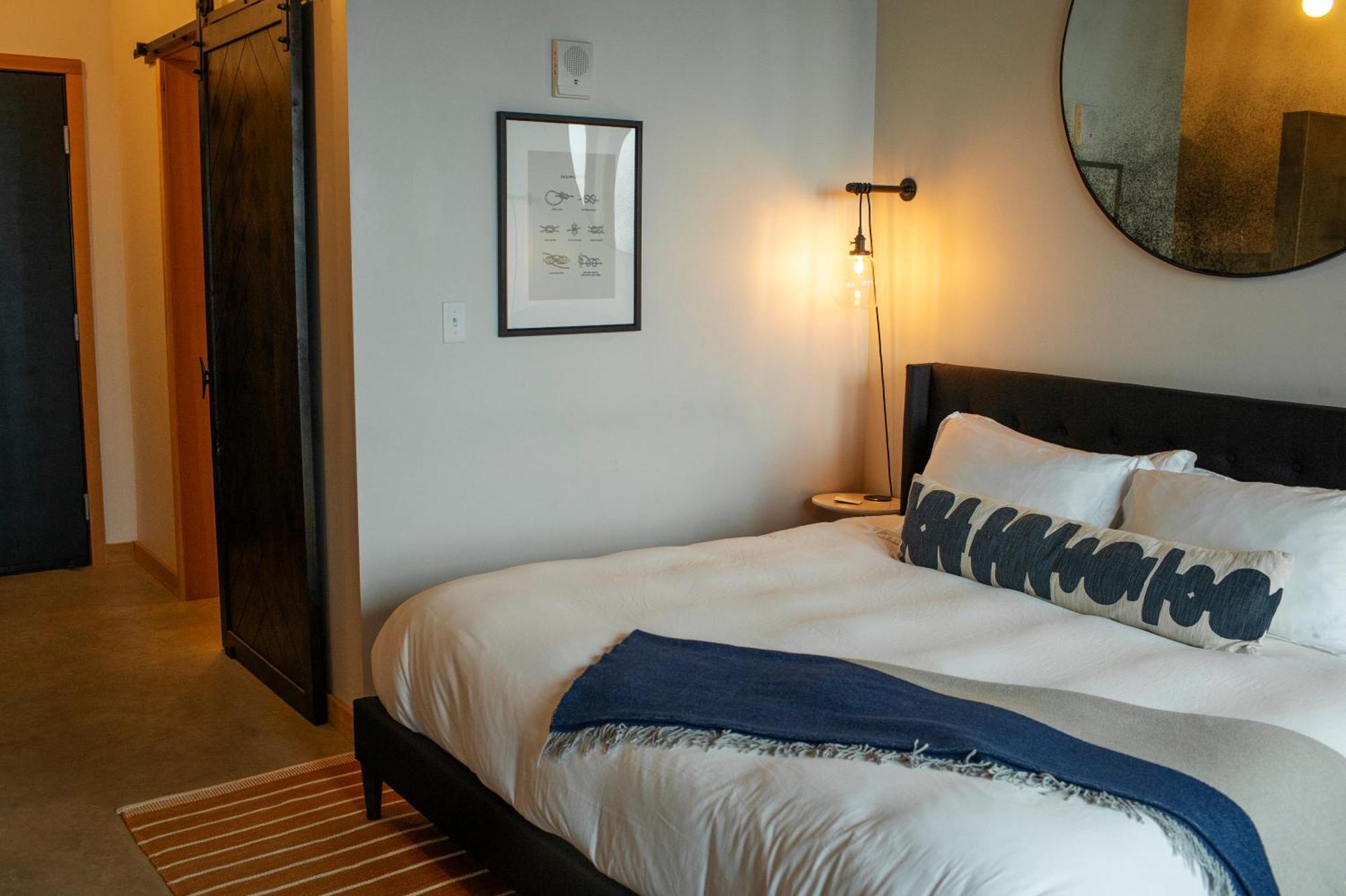 Bowline Hotel Astoria Extérieur photo